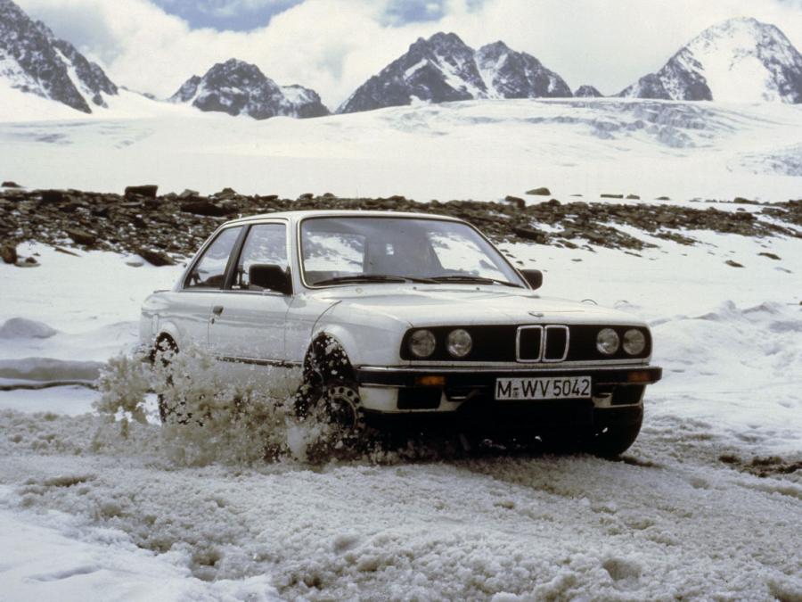  BMW 325iX Coupe 1987 года  (фото 10 из 16)